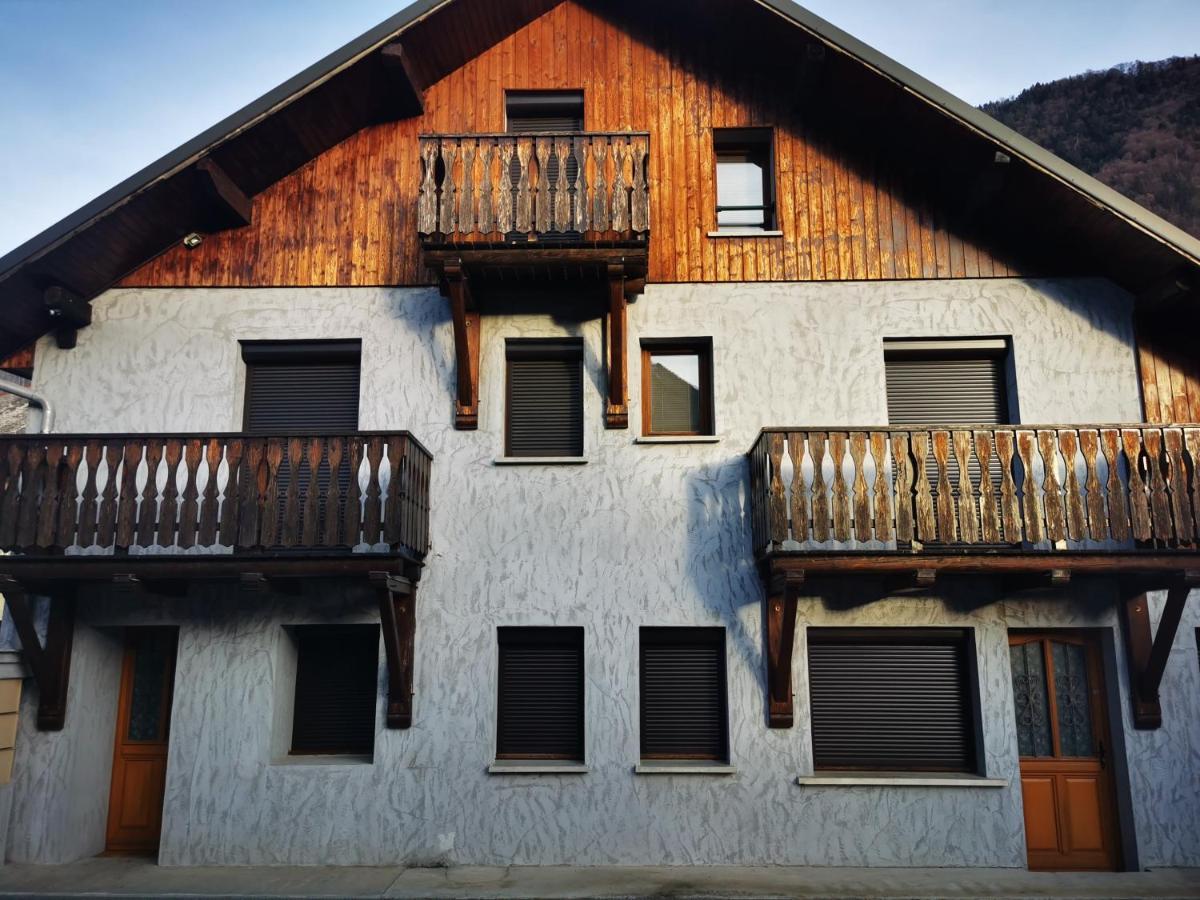 Appartement 4-6 Personnes A Proximite Des Stations Et Grands Cols Saint Avre la Chambre エクステリア 写真